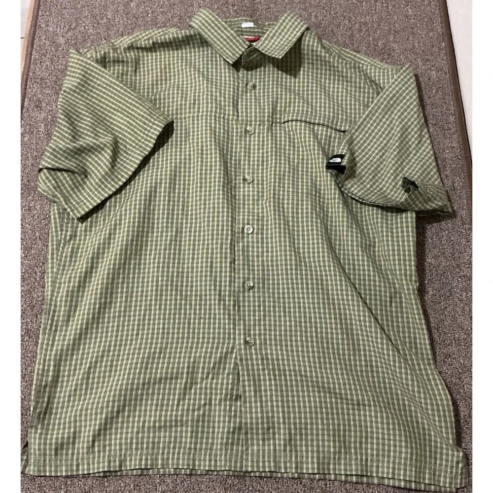 The North Face‎ Shirt Mens Large Short Sleeve Plaid Lightweight Button Up L